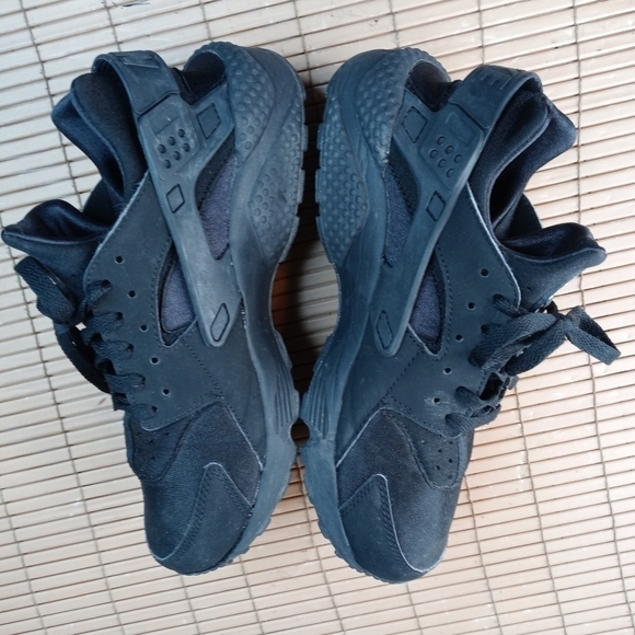 NIKE AIR HUARACHE Triple Black Trainer 318429-003 men\'s sz 8.  519pm main image 8
